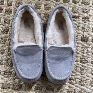 Woman’s ugg slippers